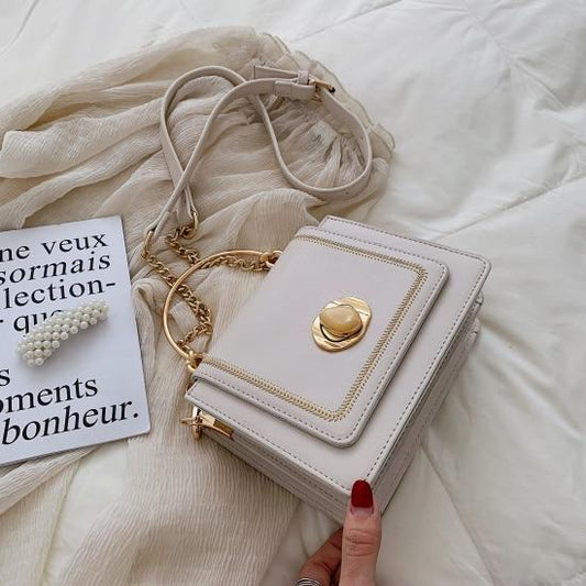 Karina | Spullen kwijt? Bewaar alles geordend!